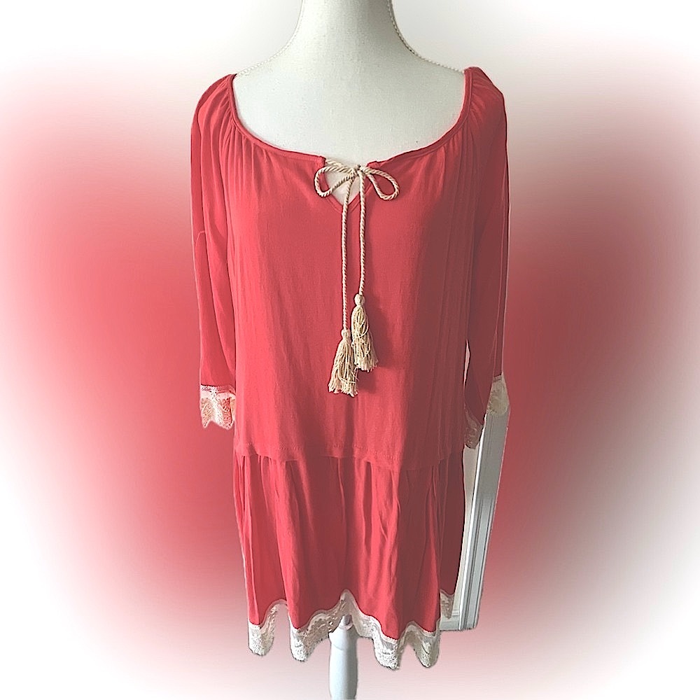 Top with lace at bottom,cuffs, tie tassel neck 🆕